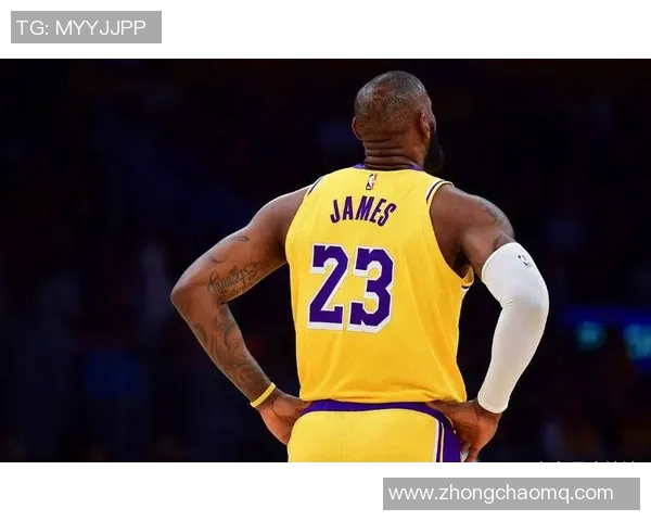 A史密斯质疑詹姆斯关键时刻表现背后是否隐藏赛前饮酒的秘密 A史密斯质疑詹姆斯关键时刻表现背后是否隐藏赛前饮酒的秘密