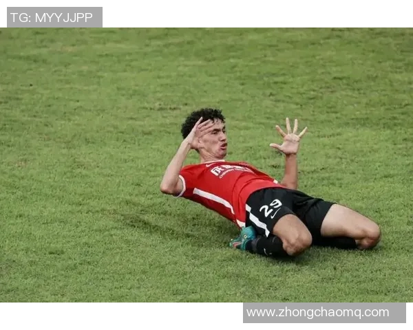 87分钟才射门成功拜合拉木领黄牌木塔力甫任意球险些破门 87分钟才射门成功拜合拉木领黄牌木塔力甫任意球险些破门