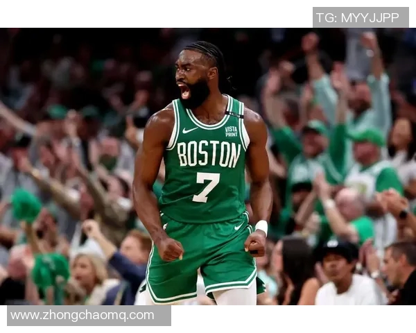 杰伦布朗强调年轻锋线心态稳定继续为他们提供支持与成长机会 杰伦布朗强调年轻锋线心态稳定继续为他们提供支持与成长机会