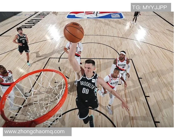 布克连得五分迅速拉开比分罚球线急停跳投与反击三分震撼篮网 布克连得五分迅速拉开比分罚球线急停跳投与反击三分震撼篮网