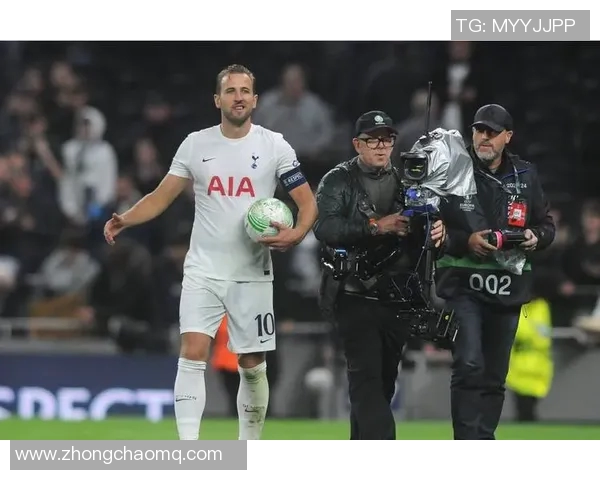 凯恩在德甲创纪录仅用76场比赛完成10次帽子戏法成历史第三 凯恩在德甲创纪录仅用76场比赛完成10次帽子戏法成历史第三